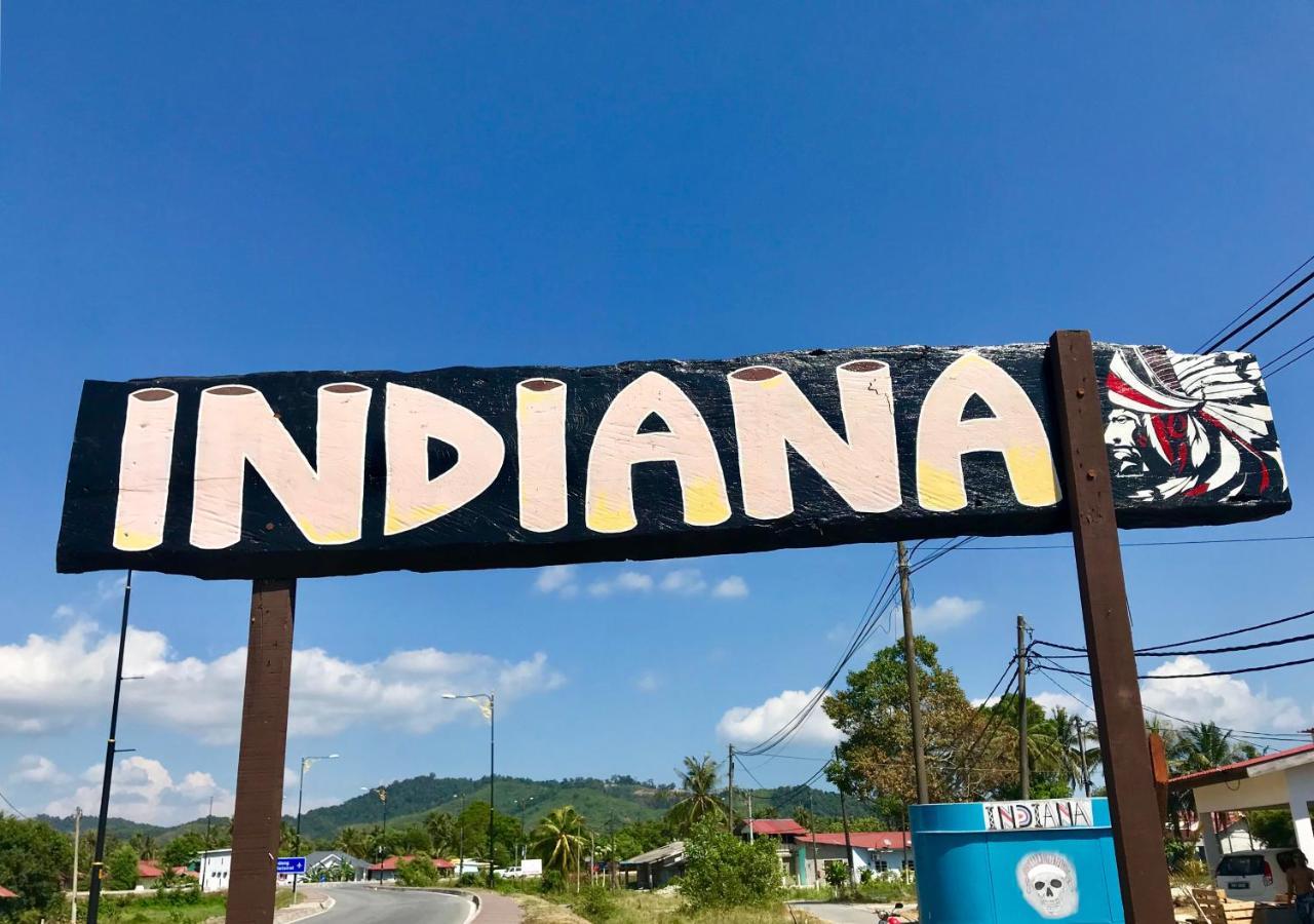 パンタイ・サナング Indiana Cafe & Dorm Bed & Breakfast エクステリア 写真