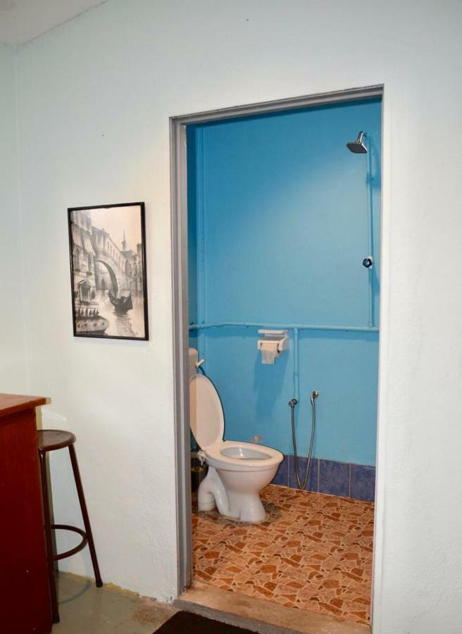 パンタイ・サナング Indiana Cafe & Dorm Bed & Breakfast エクステリア 写真